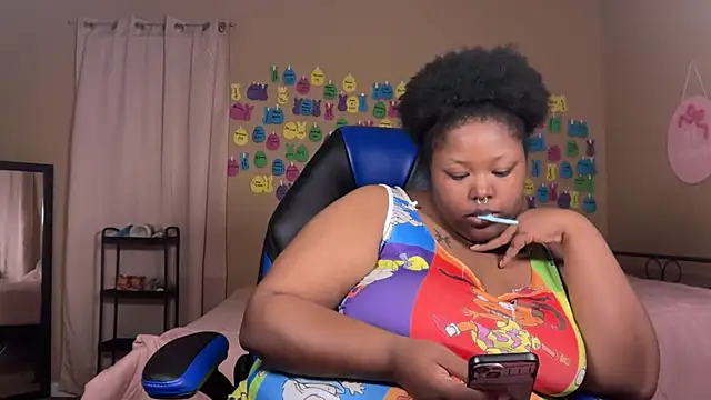 Snapshot of Chocolatebunnyxx96 chatting on 07/12/26, 03:52 Chocolatebunnyxx96 online show from 07/12/26, 03:52
