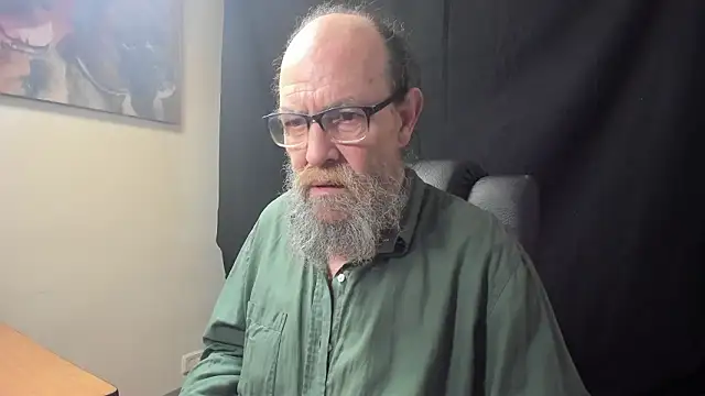 Uncle Hottie online show from 02/02/26, 04:06