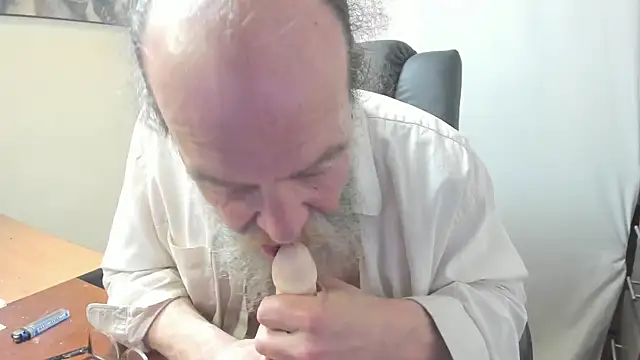 Uncle Hottie online show from 03/01/26, 04:25