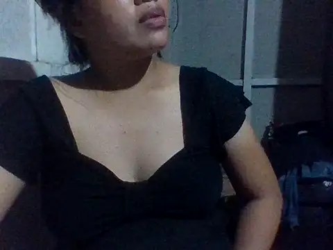 Snapshot of sweetprinces08 chatting on 02/06/26, 01:14 sweetprinces08 online show from 02/06/26, 01:14