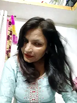 Priyaa 1433 online show from 06/18/26, 04:57