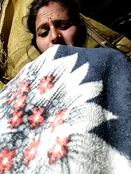 Snapshot of Bhavna8080 chatting on 01/19/26, 12:25 Bhavna8080 online show from 01/19/26, 12:25