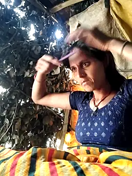 Snapshot of Bhavna8080 chatting on 02/13/26, 05:58 Bhavna8080 online show from 02/13/26, 05:58