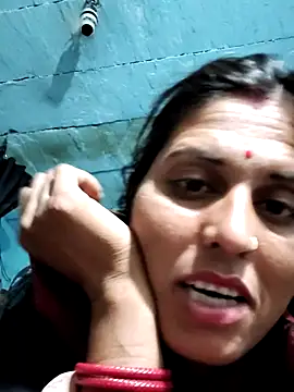Snapshot of Bhavna8080 chatting on 07/20/26, 11:18 Bhavna8080 online show from 07/20/26, 11:18
