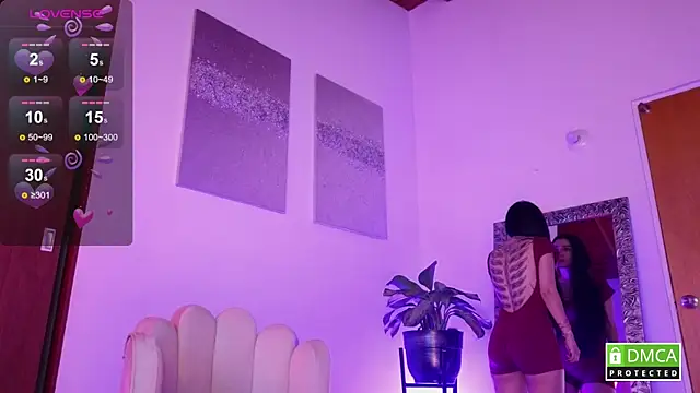 Snapshot of paula_t chatting on 04/18/26, 11:58 paula t online show from 04/18/26, 11:58