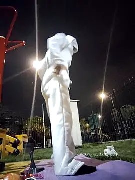 Snapshot of laperracobarde chatting on 02/28/26, 02:23 laperracobarde online show from 02/28/26, 02:23