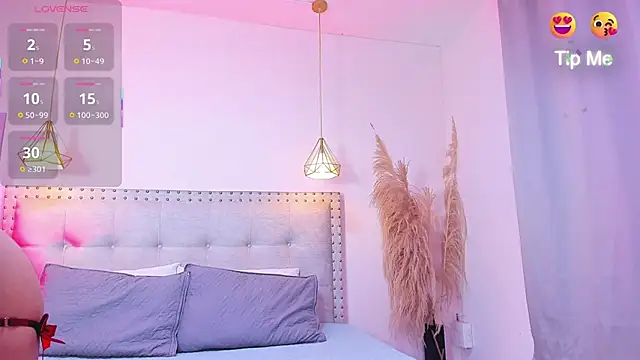 Mia dolls18 online show from 04/29/26, 04:16