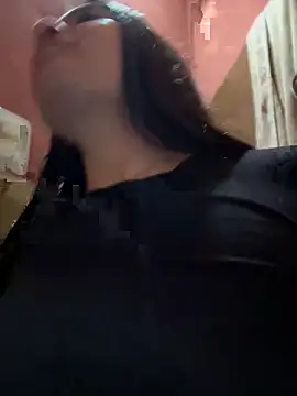 Snapshot of majesticmariee chatting on 05/21/26, 03:13 majesticmariee online show from 05/21/26, 03:13