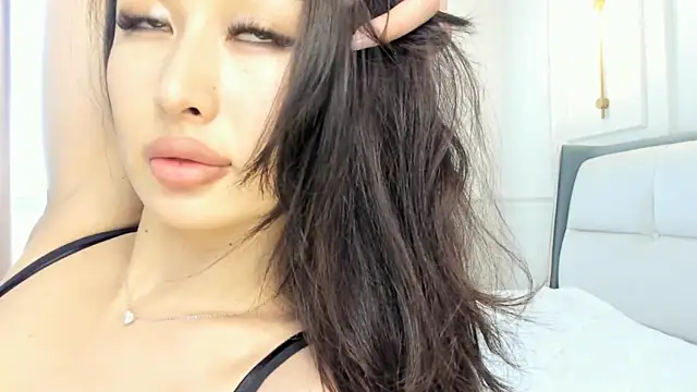 Snapshot of SayokoMia_S chatting on 04/19/26, 10:25 SayokoMia S online show from 04/19/26, 10:25