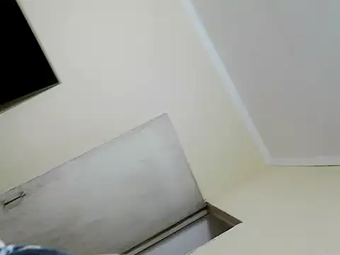 Snapshot of ArtAni69 chatting on 03/19/26, 05:17 ArtAni69 online show from 03/19/26, 05:17