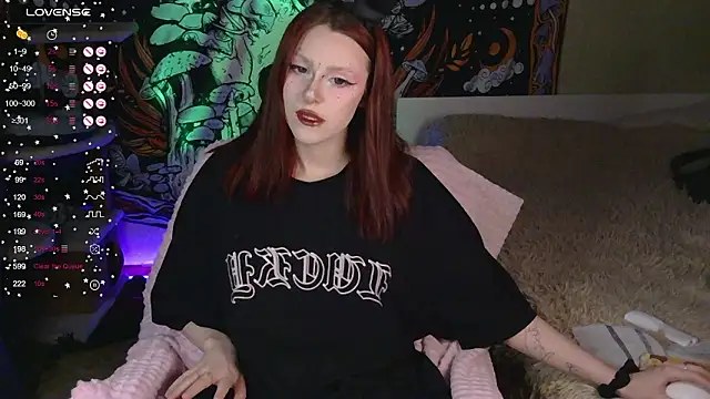 Snapshot of Mine_Doll chatting on 02/04/26, 12:27 Mine Doll online show from 02/04/26, 12:27