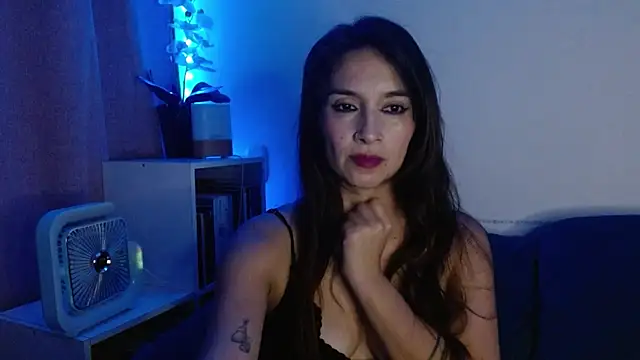 Almaglow  online show from 03/02/26, 01:52