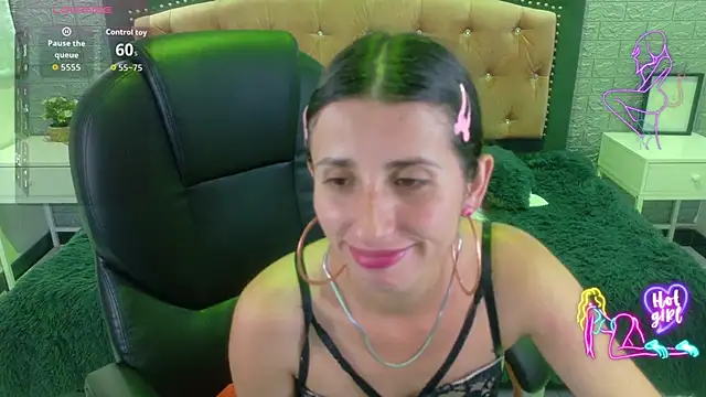 Nicolleth tk online show from 02/14/26, 07:54