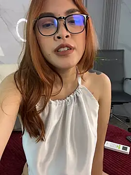 Snapshot of CrystalFairy007 chatting on 04/16/26, 07:31 CrystalFairy007 online show from 04/16/26, 07:31