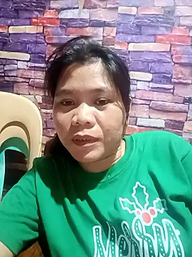 Snapshot of Hannah_4u chatting on 01/15/26, 05:16 Hannah 4u online show from 01/15/26, 05:16