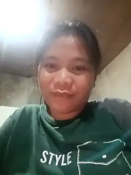 Snapshot of Hannah_4u chatting on 02/24/26, 04:38 Hannah 4u online show from 02/24/26, 04:38