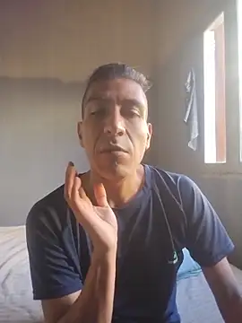 Snapshot of Rodrigohernan19 chatting on 04/10/26, 06:45 Rodrigohernan19 online show from 04/10/26, 06:45