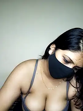 Kushi Sharmaa online show from 02/15/26, 07:51