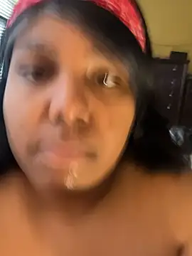 Snapshot of MistressKitan chatting on 03/20/26, 02:22 MistressKitan online show from 03/20/26, 02:22