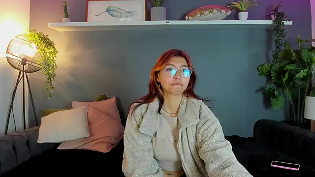 Snapshot of Kira_Exe_ chatting on 03/31/26, 11:32 Kira Exe online show from 03/31/26, 11:32