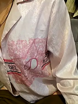 moon baby99 online show from 01/08/26, 08:27