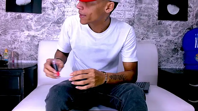 Snapshot of Harin_Prize chatting on 04/01/26, 02:36 Harin Prize online show from 04/01/26, 02:36