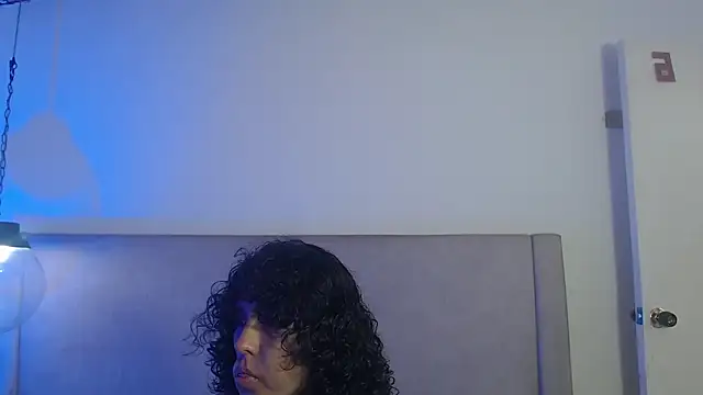 ZoeFox5 online show from 03/08/26, 01:48