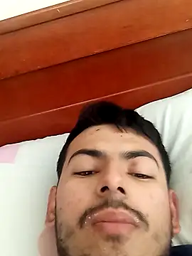 Snapshot of Mateotubbe chatting on 03/18/26, 02:31 Mateotubbe online show from 03/18/26, 02:31