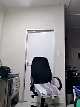 Snapshot of princess-boobz chatting on 02/23/26, 06:49 princess-boobz online show from 02/23/26, 06:49