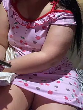 Snapshot of Lina_Velvet_ chatting on 04/02/26, 09:07 Lina Velvet online show from 04/02/26, 09:07