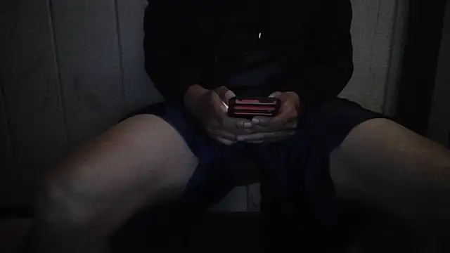 Snapshot of Lonelyboiatl chatting on 04/27/26, 09:40 Lonelyboiatl online show from 04/27/26, 09:40