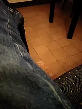 Snapshot of Sweet_Daddy_John chatting on 02/12/26, 11:33 Sweet Daddy John online show from 02/12/26, 11:33