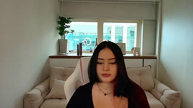 Larissa Baby online show from 01/19/26, 11:25