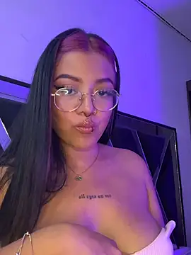 queen of you heart online show from 03/04/26, 10:05