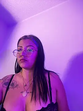 queen of you heart online show from 04/06/26, 12:30