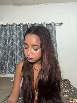 Snapshot of annaya_sexy chatting on 03/17/26, 06:11 annaya sexy online show from 03/17/26, 06:11