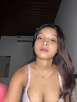 Snapshot of annaya_sexy chatting on 07/19/26, 04:22 annaya sexy online show from 07/19/26, 04:22