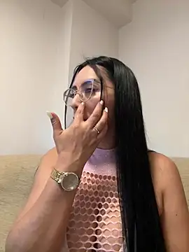 Snapshot of nataliia_queen_ chatting on 04/18/26, 01:20 nataliia queen online show from 04/18/26, 01:20