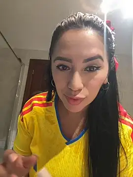 Snapshot of nataliia_queen_ chatting on 06/18/26, 12:33 nataliia queen online show from 06/18/26, 12:33