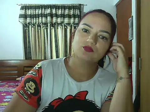 Snapshot of Roja_tentacion chatting on 04/11/26, 12:20 Roja tentacion online show from 04/11/26, 12:20