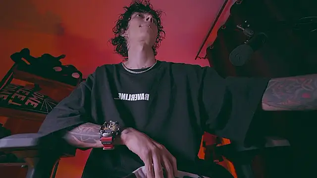 Snapshot of Olliver___y chatting on 03/19/26, 11:20 Olliver y online show from 03/19/26, 11:20