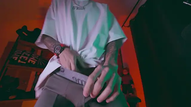 Snapshot of Olliver___y chatting on 03/30/26, 03:29 Olliver y online show from 03/30/26, 03:29