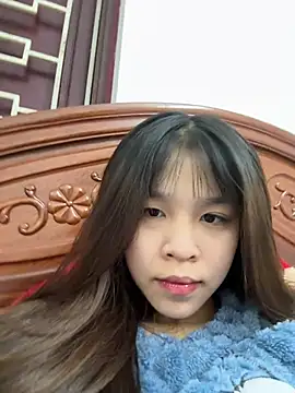 Snapshot of Lyli-122 chatting on 02/01/26, 03:38 Lyli-122 online show from 02/01/26, 03:38