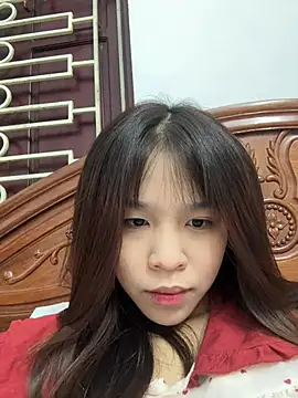 Snapshot of Lyli-122 chatting on 02/13/26, 01:45 Lyli-122 online show from 02/13/26, 01:45