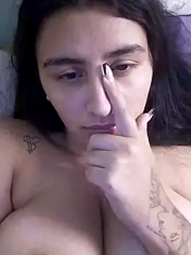 Snapshot of Tiffany06 chatting on 04/04/26, 09:29 Tiffany06 online show from 04/04/26, 09:29