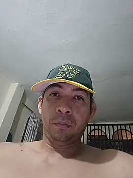 paladito01 online show from 05/05/26, 04:09