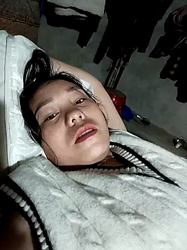 vanvan005 online show from 02/18/26, 11:11