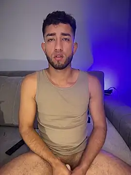 Snapshot of liam_bronw chatting on 02/11/26, 05:01 liam bronw online show from 02/11/26, 05:01