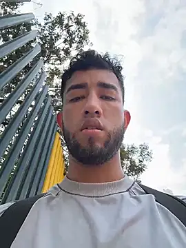 Snapshot of liam_bronw chatting on 02/15/26, 06:59 liam bronw online show from 02/15/26, 06:59