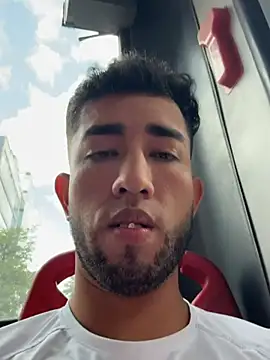 Snapshot of liam_bronw chatting on 02/21/26, 03:46 liam bronw online show from 02/21/26, 03:46